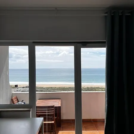Seaview, Front, Apartment