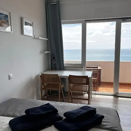 Seaview, Front,